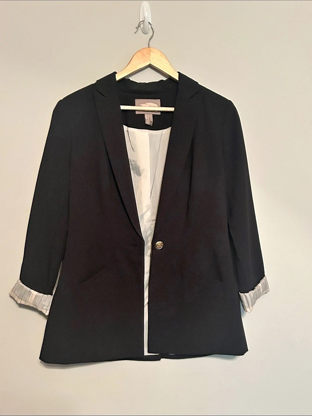 Love 21 Women's Blazer Gold Button Size Medium Like New